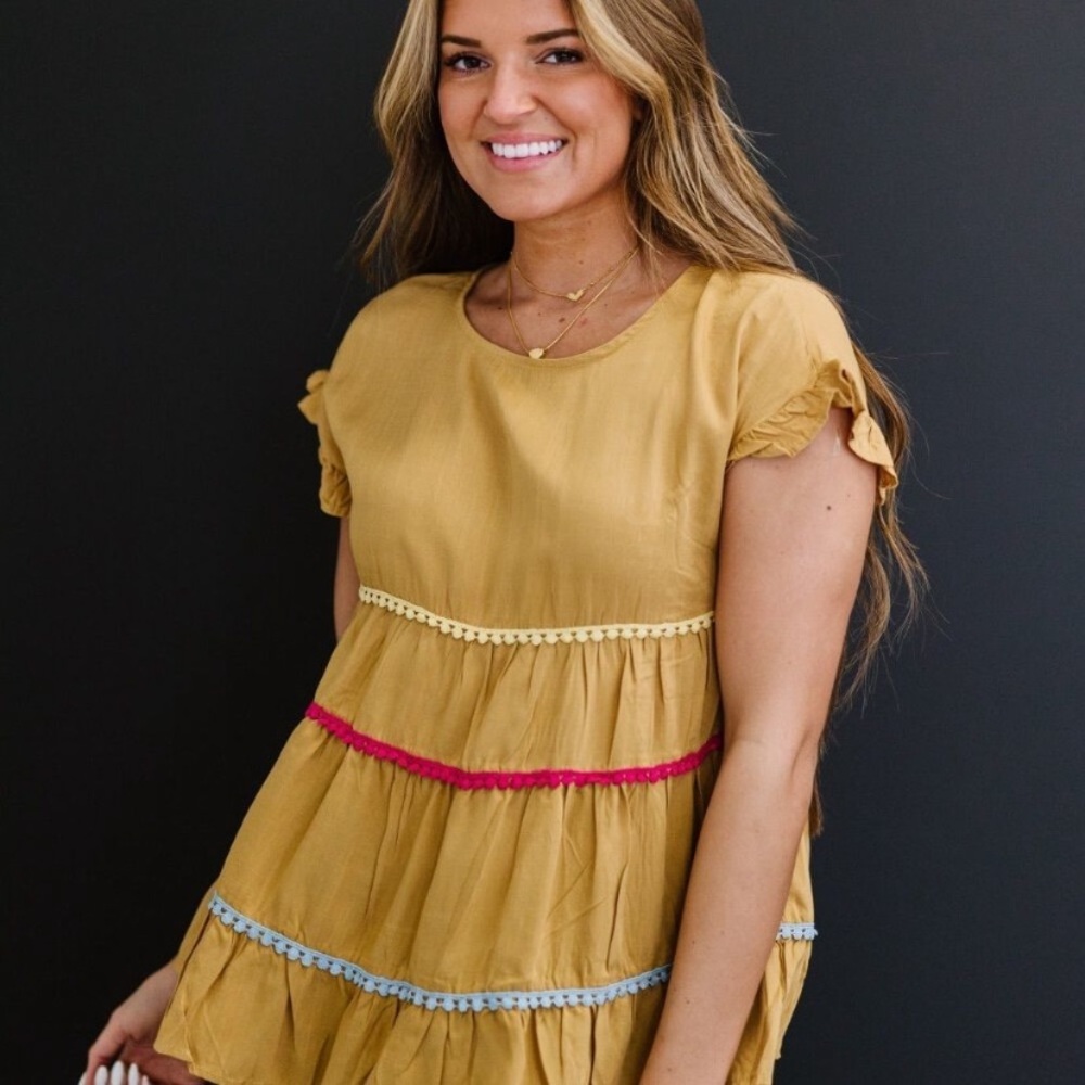 Andree by Unit NWT golden mustard yellow tiered short sleeve scoop neck boho top